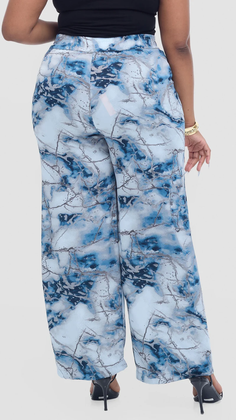 Vivo Maisha Straight Leg Pants in Crepe - Navy / Grey Print