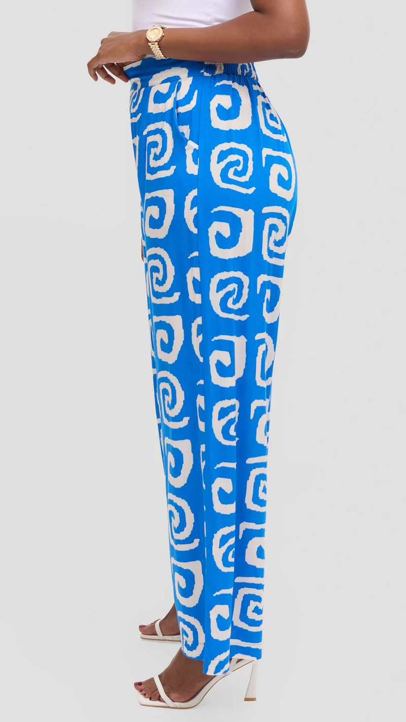 Vivo Samira Pants in Rayon - Blue / White Spiral Print