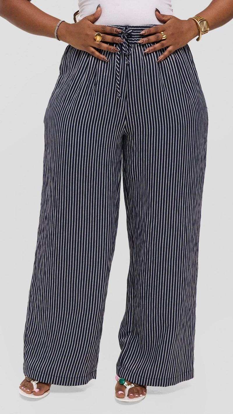 Vivo Drawstring Wide Leg Pants in Crepe - Navy Blue / White Stripes