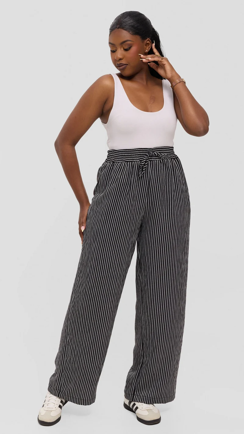 Vivo Drawstring Wide Leg Pants in Crepe - Navy Blue / White Stripes