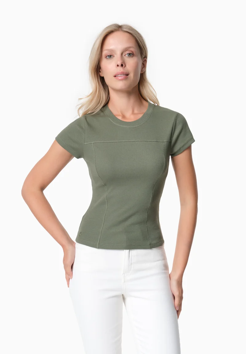 TILLDA | Rib T-Shirt aus TENCEL™ Modal und Bio-Baumwolle