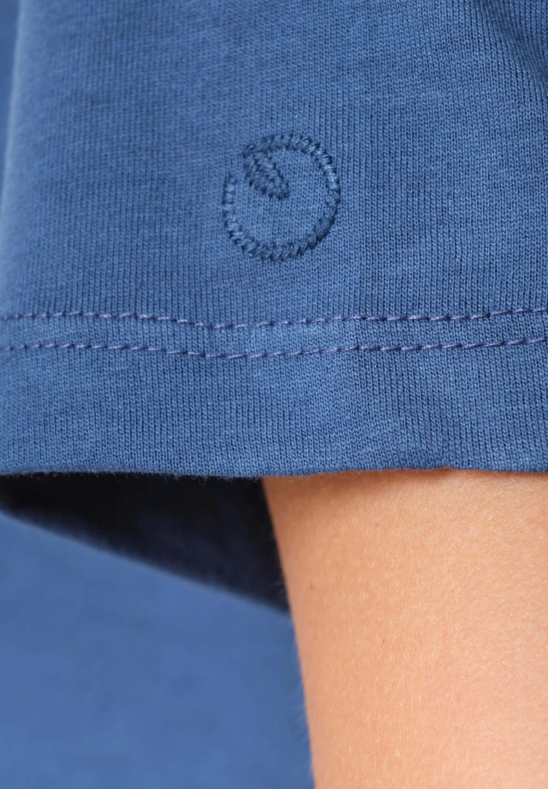 TAMARRA | T-Shirt aus TENCEL™ Modal und Bio-Baumwolle mit V-Ausschnitt