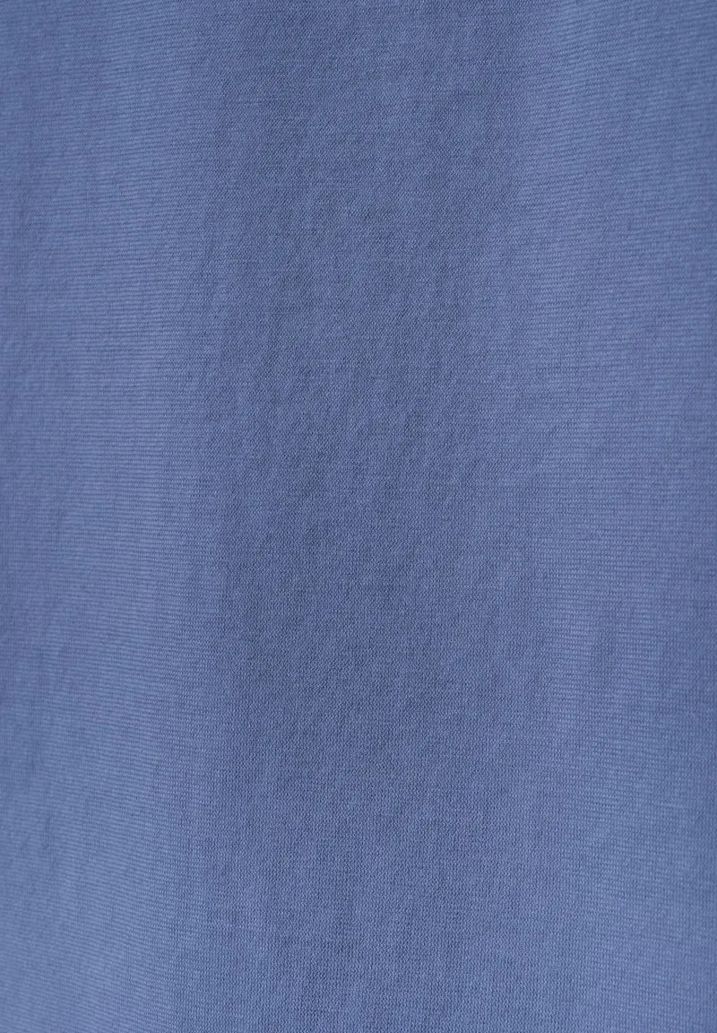TESSA | Basic T-Shirt aus Bio-Baumwolle mit V-Ausschnitt