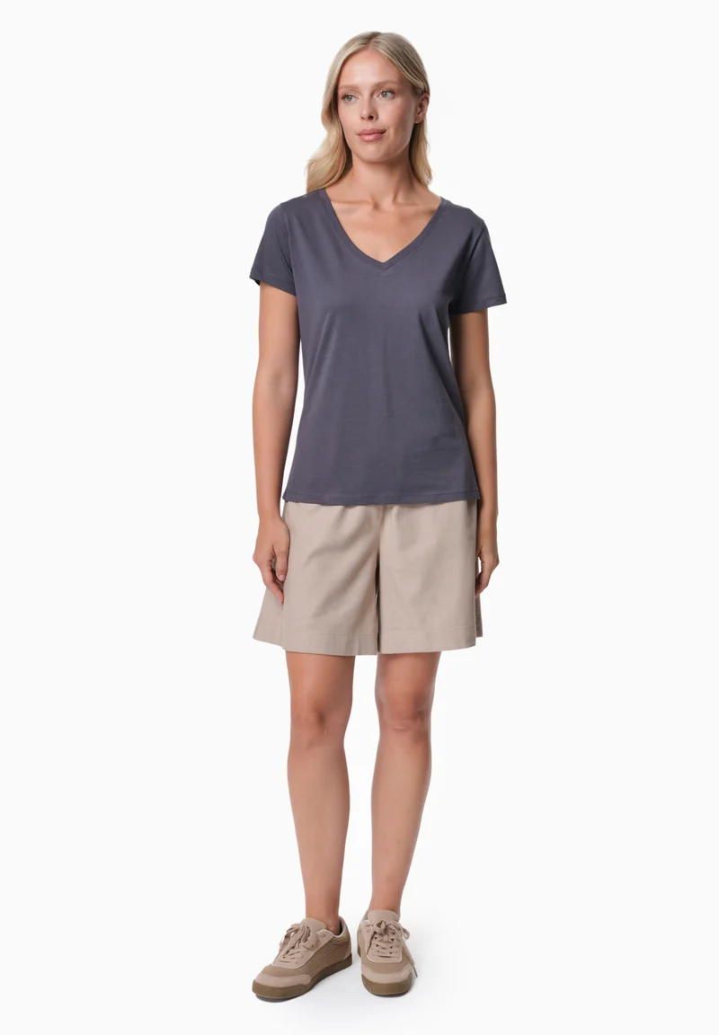 TAMARRA | T-Shirt aus TENCEL™ Modal und Bio-Baumwolle mit V-Ausschnitt