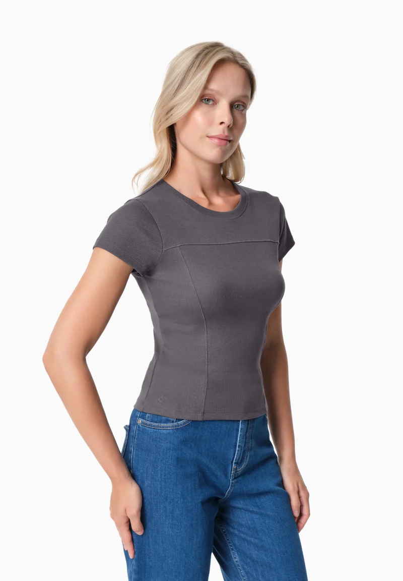 TILLDA | Rib T-Shirt aus TENCEL™ Modal und Bio-Baumwolle