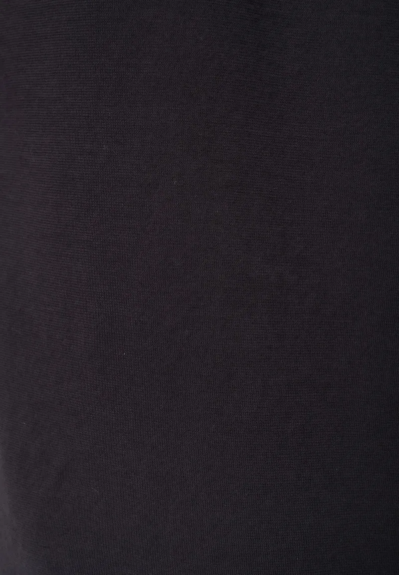 TAYLANN | Basic T-Shirt aus Bio-Baumwolle