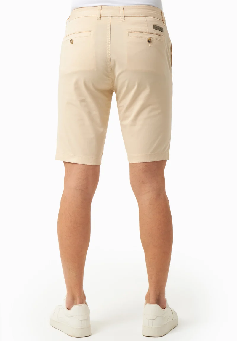 Slim-Fit Chino-Shorts aus Bio-Baumwolle