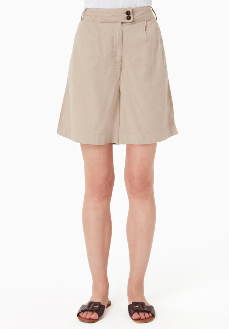 Shorts aus LENZING™ ECOVERO™ und Leinen
