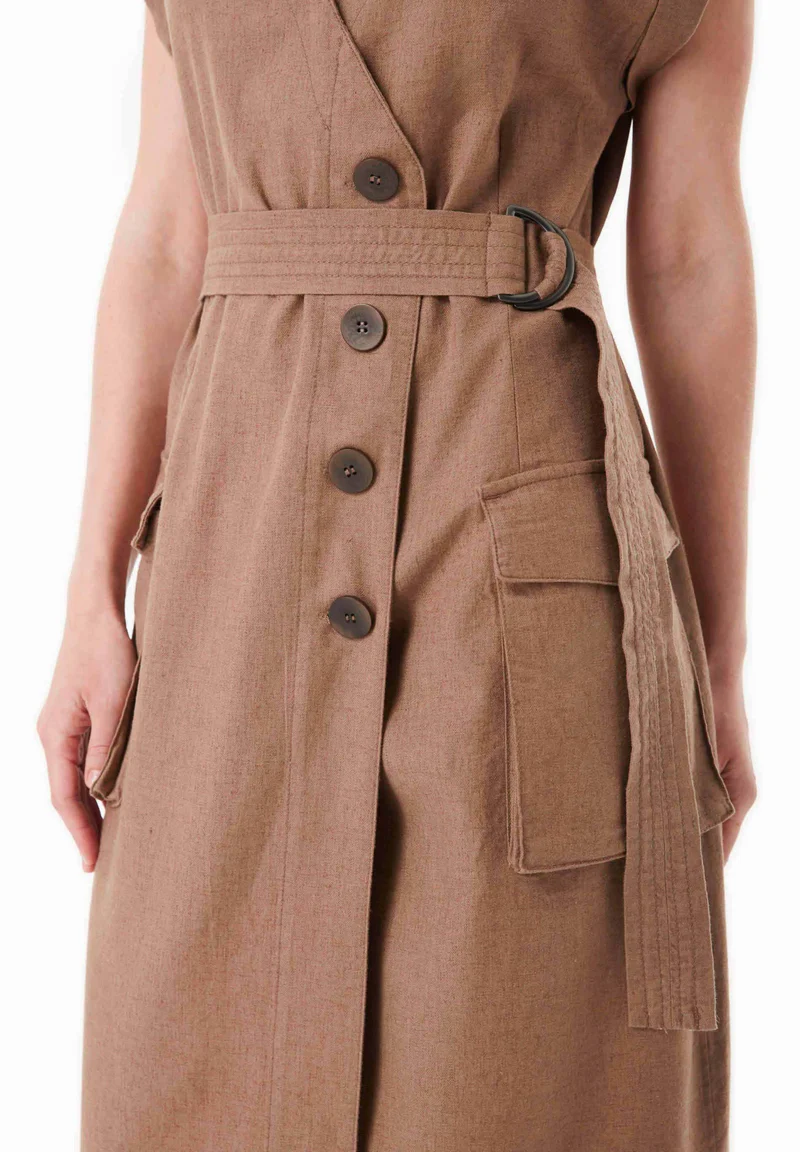 Kleid aus LENZING™ ECOVERO™ und Leinen