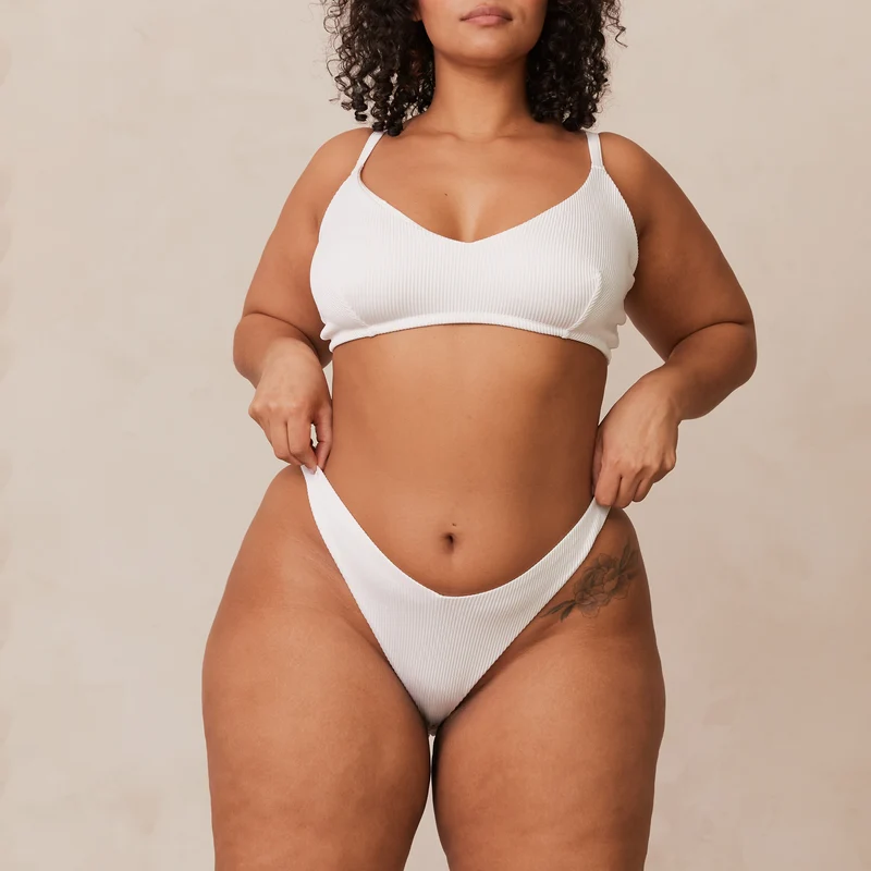 Ribbed Triangle BH - Weiß