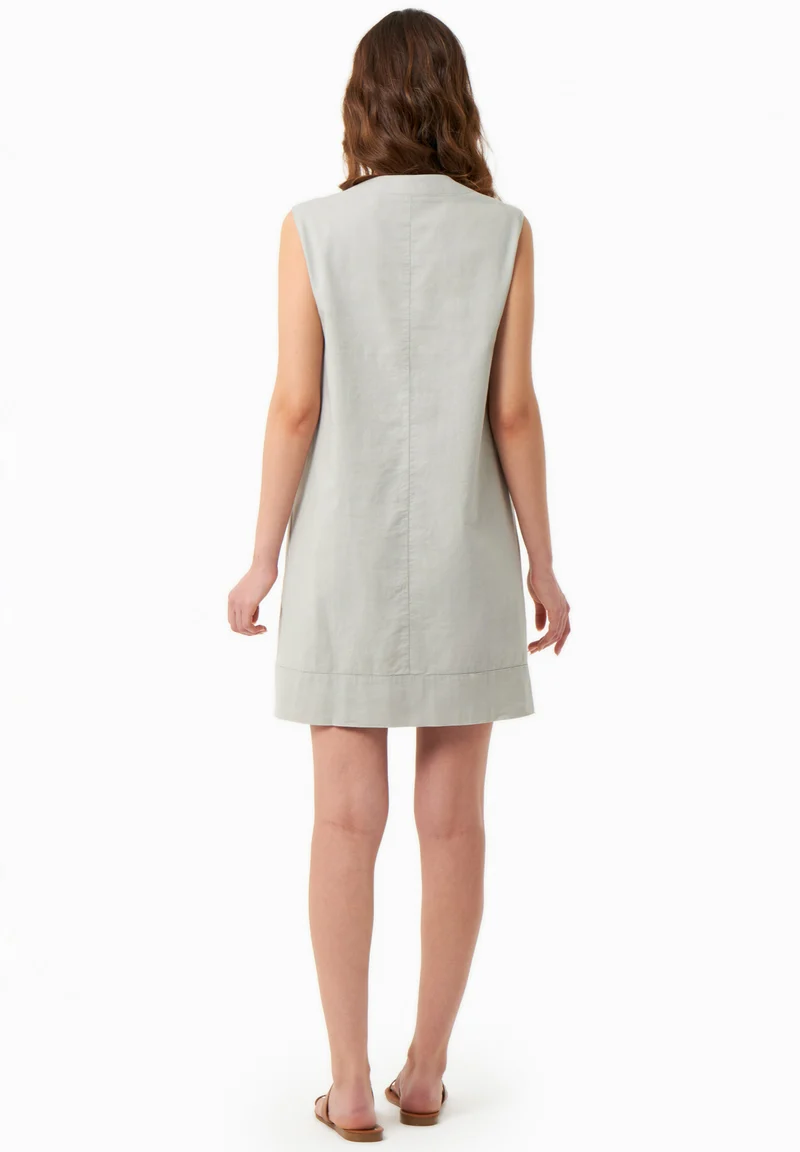 Kleid aus Bio-Baumwolle und Leinen