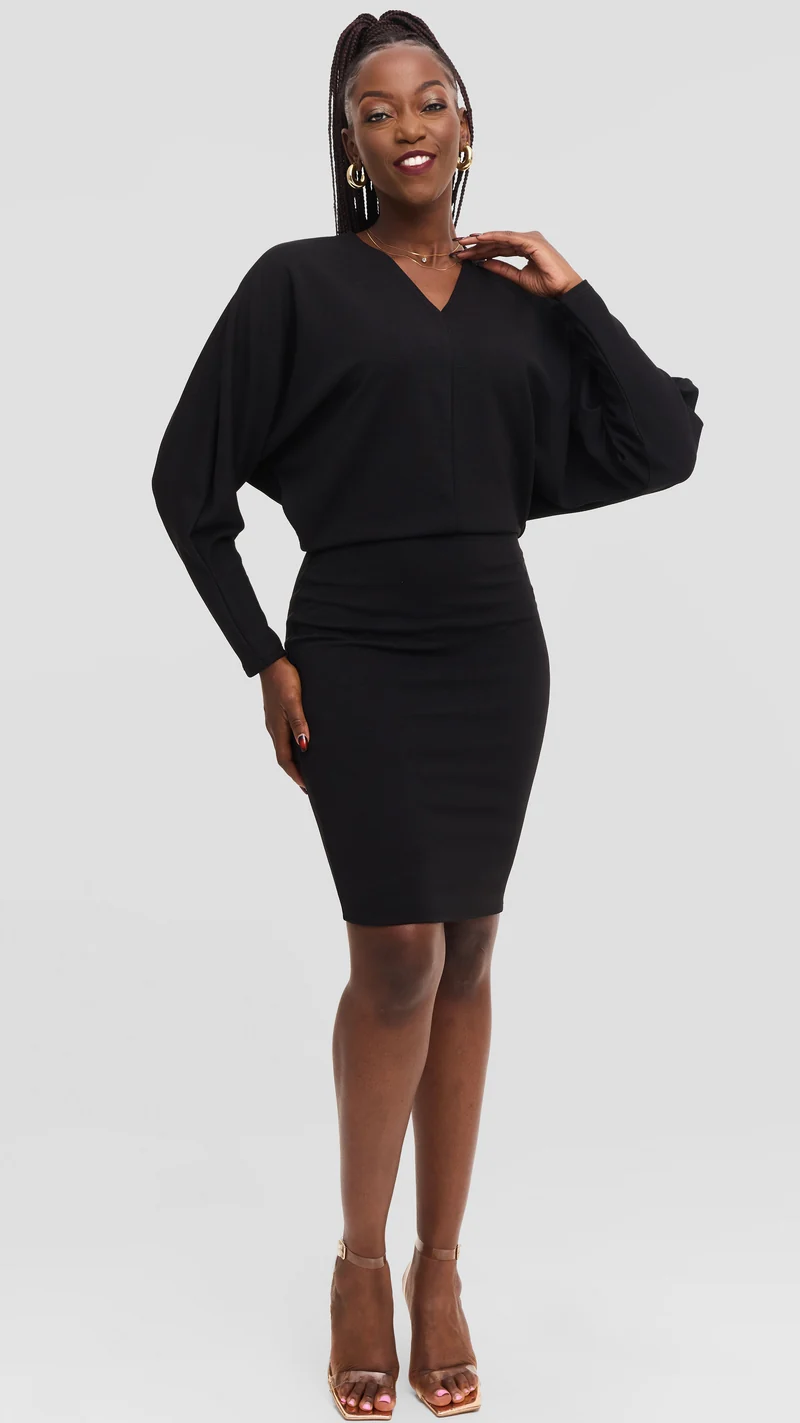 Vivo V-Neck Dress in Stretch Rib - Black