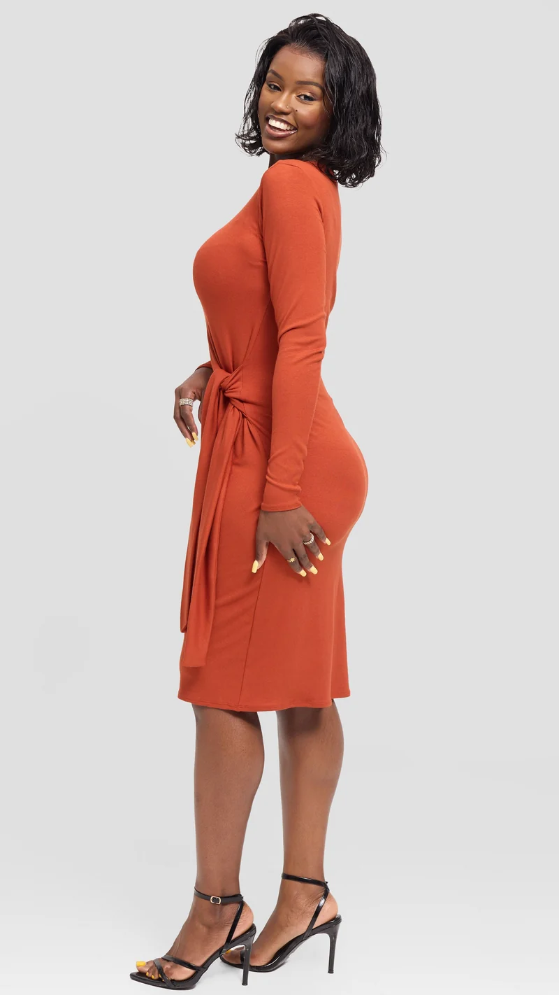 Vivo Side Tie Knee Length Dress in Jersey - Rust