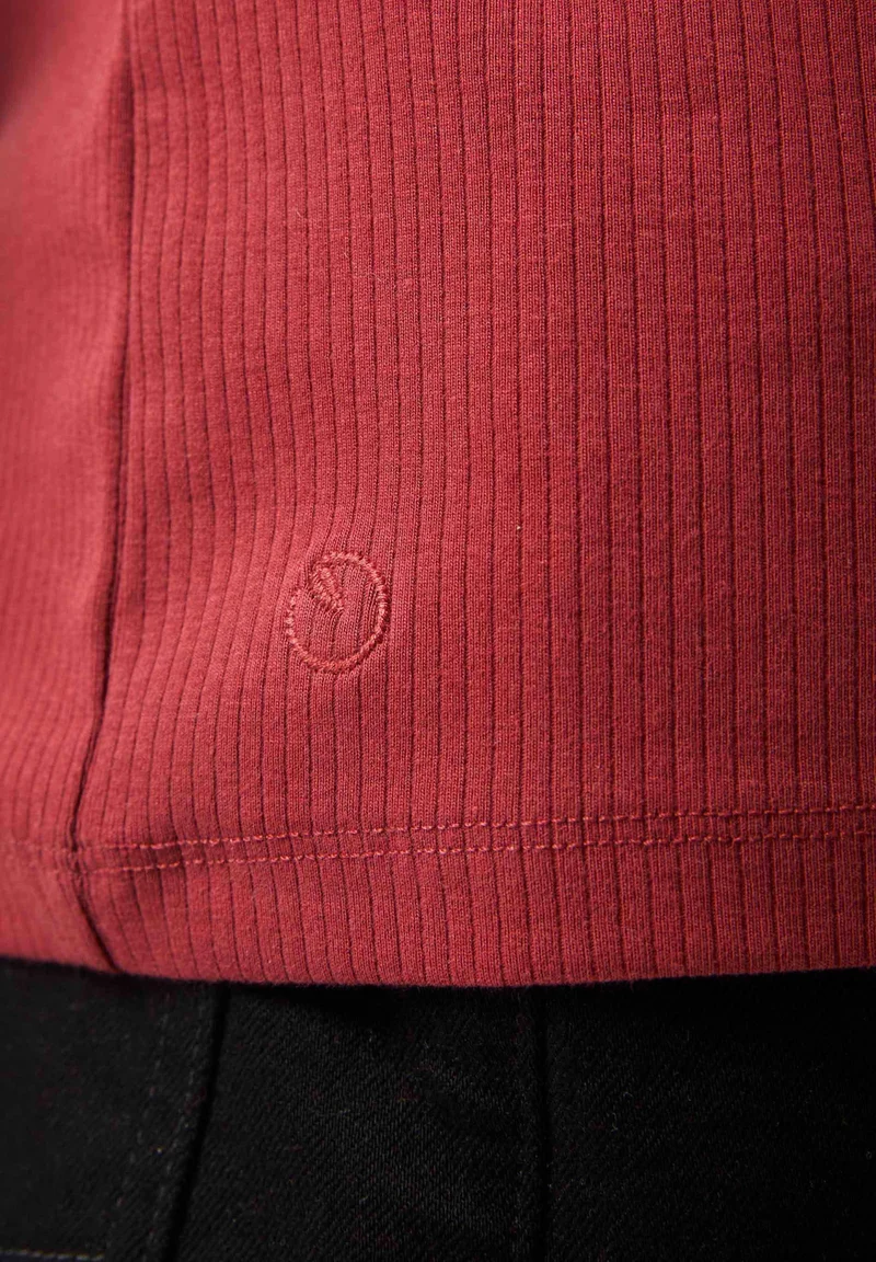 Rollkragenshirt aus Bio-Baumwolle