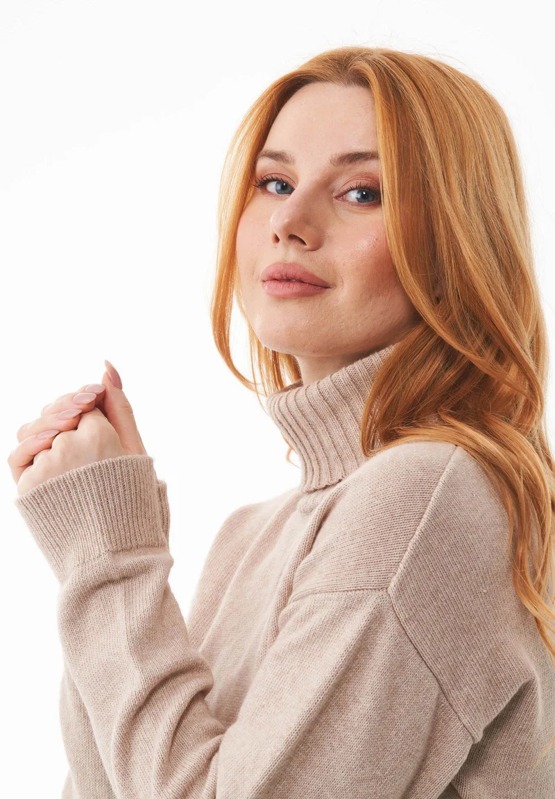 Rollkragenpullover aus Bio-Baumwoll Mix