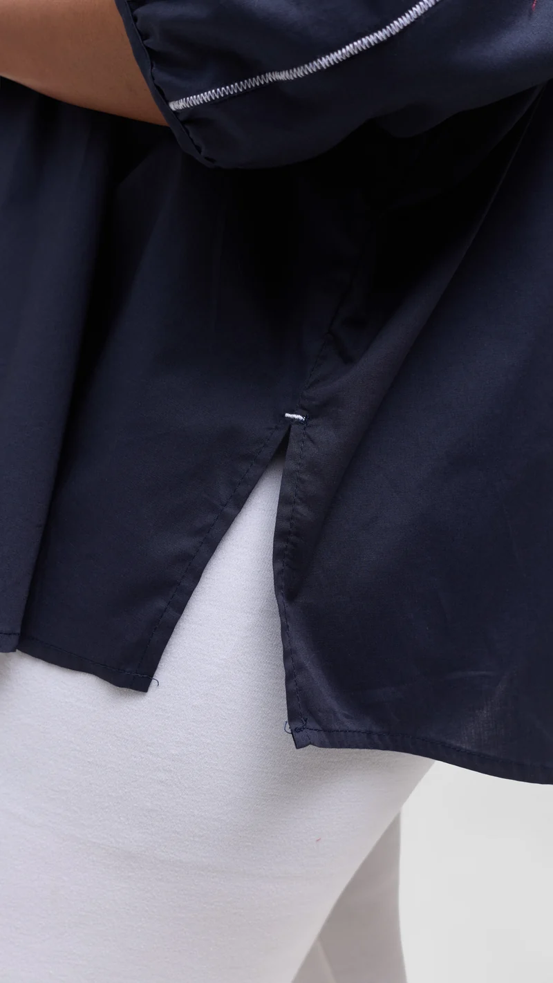 Vivo Back Pleat Loose Top in Cotton - Dark Navy