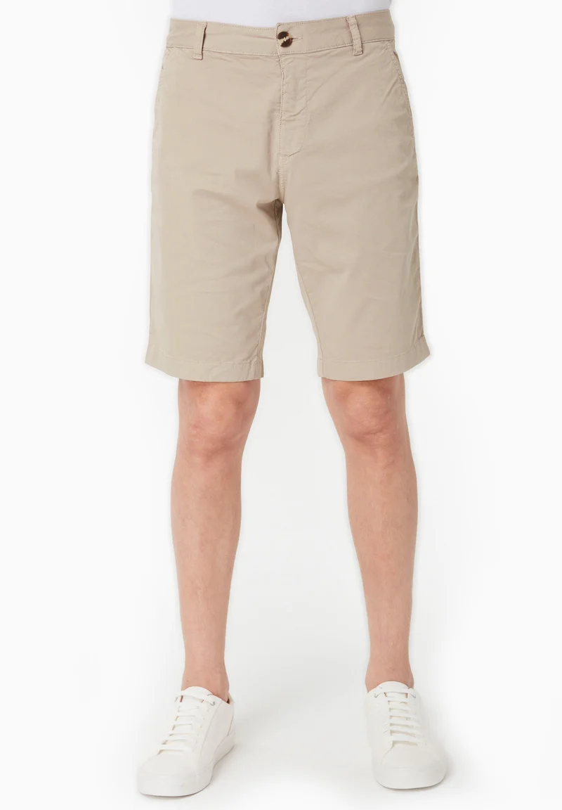 Slim-Fit Shorts aus Bio-Baumwolle