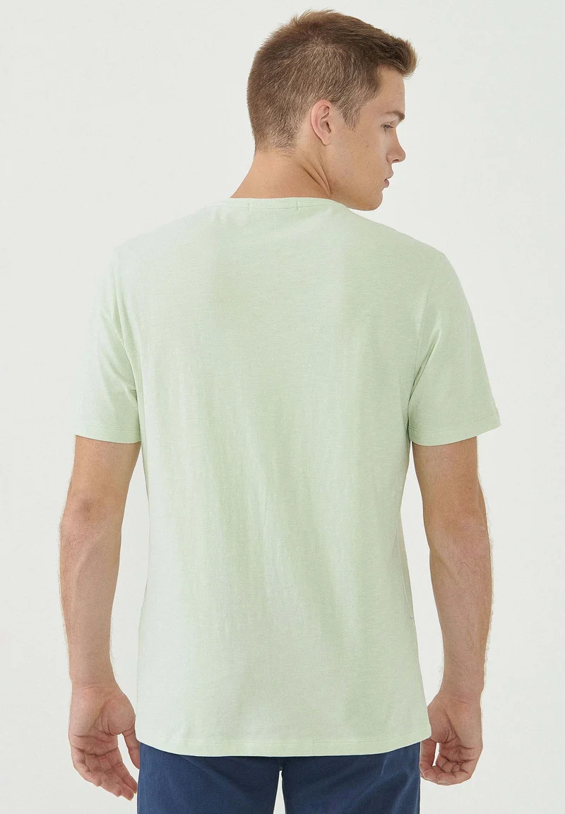 Basic T-Shirt aus Bio-Baumwolle