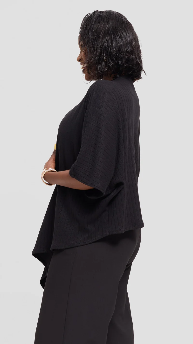 Safari by Vivo Short Kimono in Sweater - Black