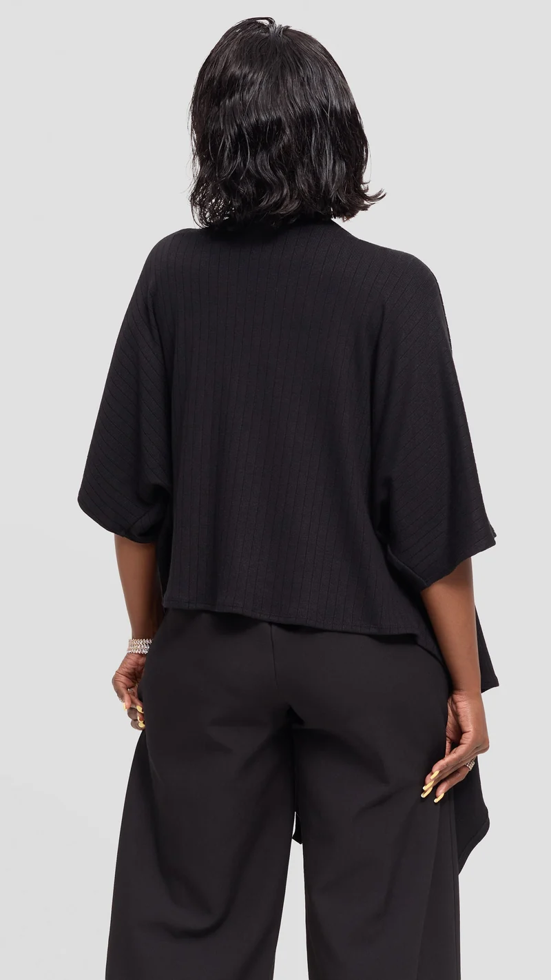 Safari by Vivo Short Kimono in Sweater - Black