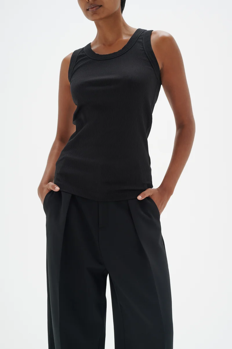 Camisole côtelée avec col rond Dagna