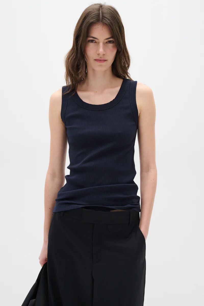 Camisole côtelée avec col rond Dagna