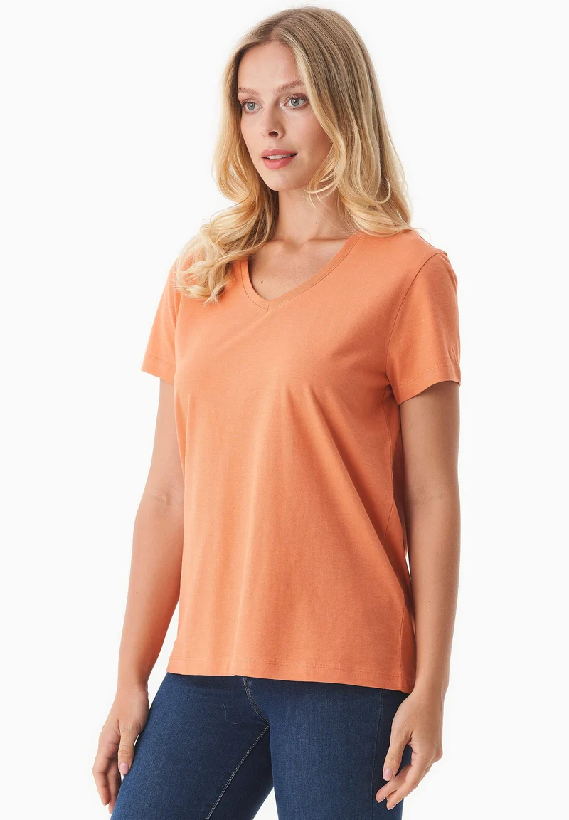 Basic T-Shirt aus Bio-Baumwolle mit V-Ausschnitt