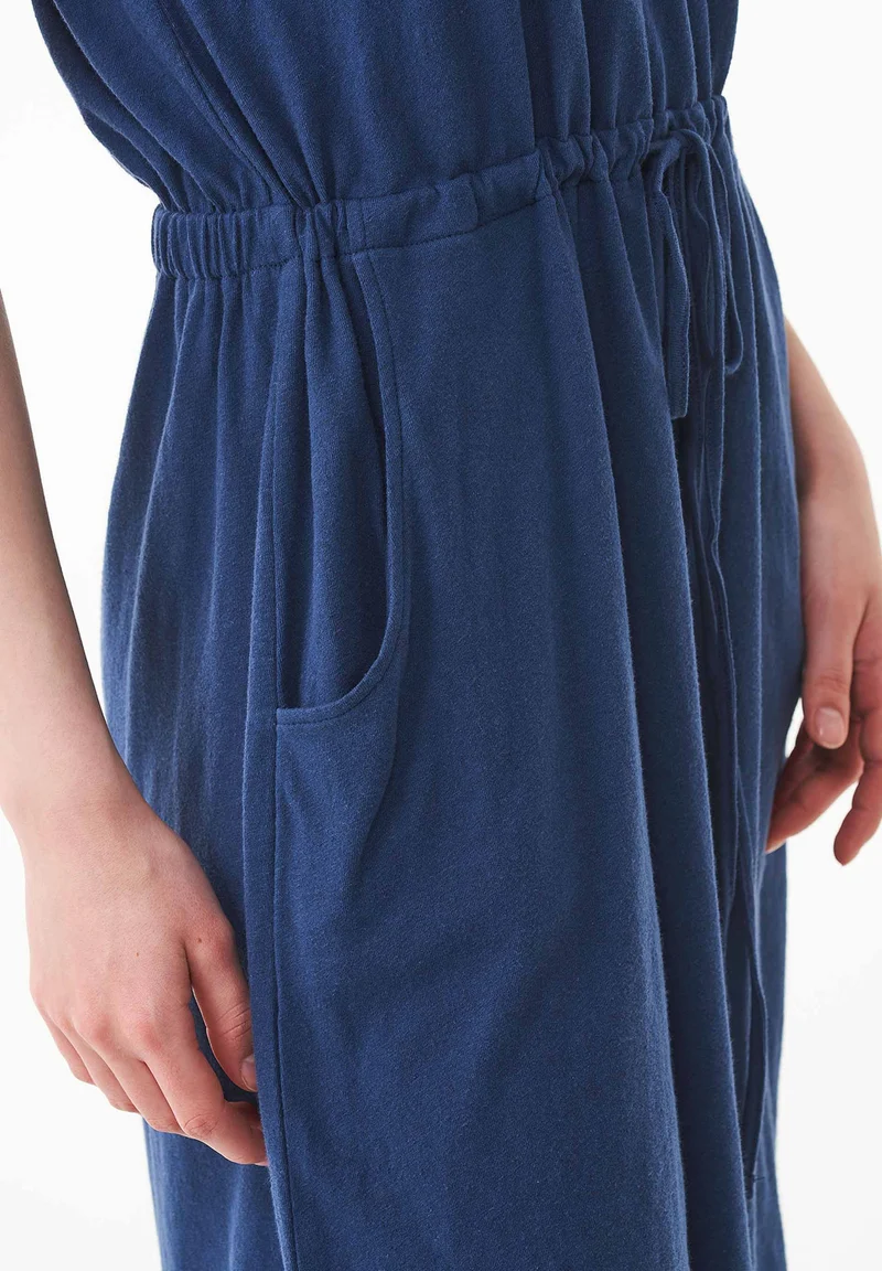 Jerseykleid aus Bio-Baumwolle und Leinen