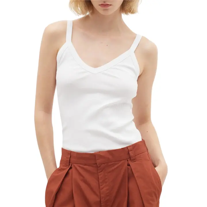 Camisole côtelée avec col V Dagna