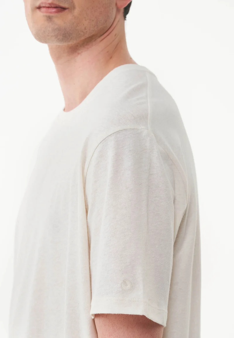 T-Shirt aus Bio-Baumwolle und Leinen