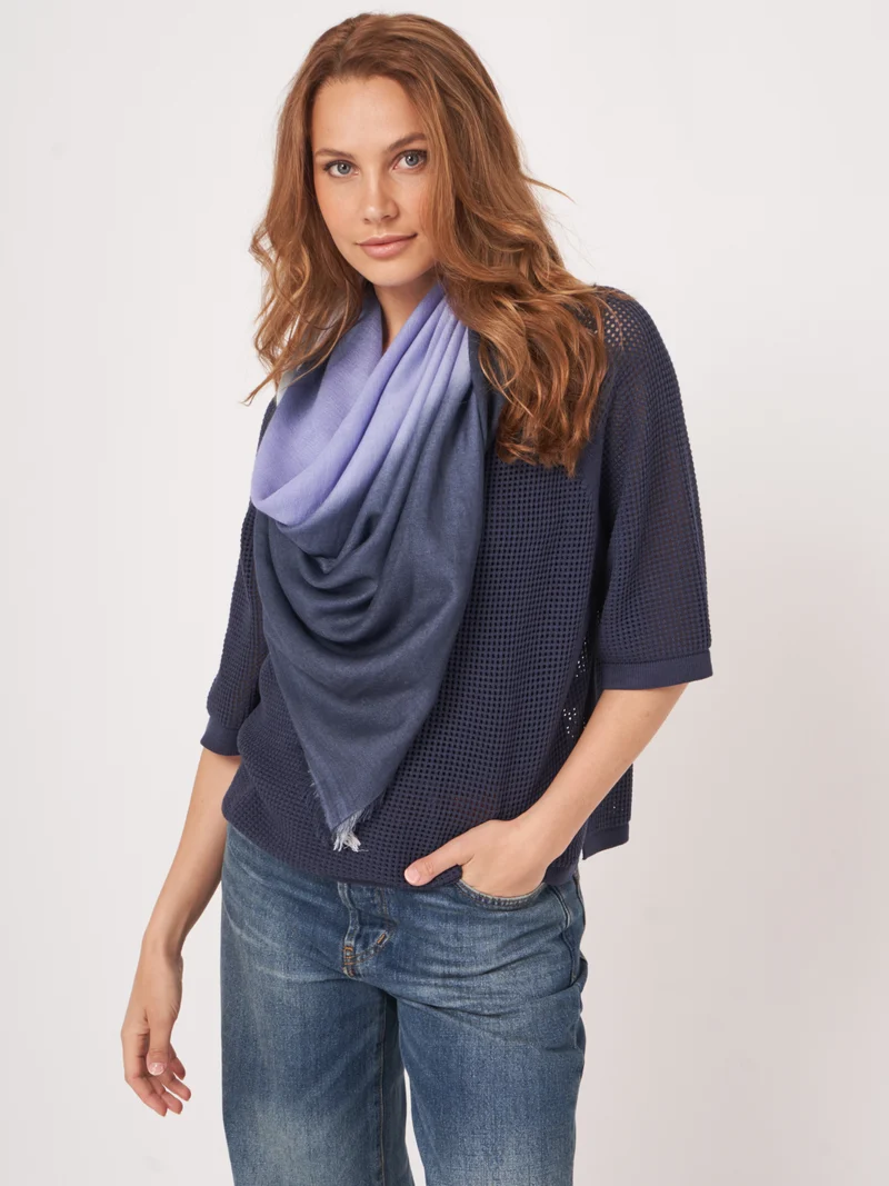 Foulard en cachemire et soie avec effet dégradé