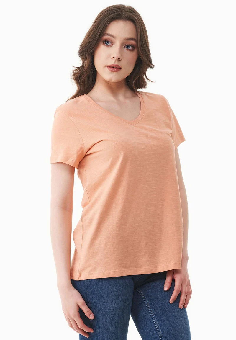 Basic T-Shirt aus Bio-Baumwolle mit V-Ausschnitt