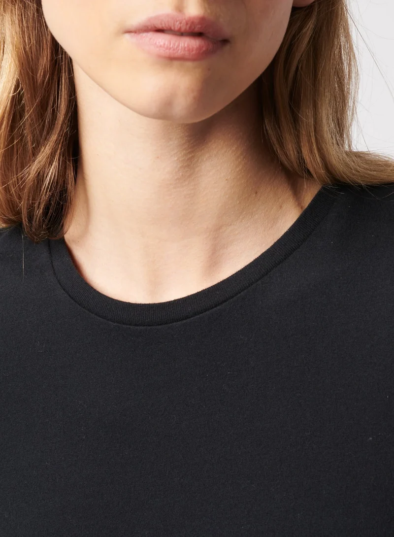 Soft touch T-shirt de base ajusté à col rond