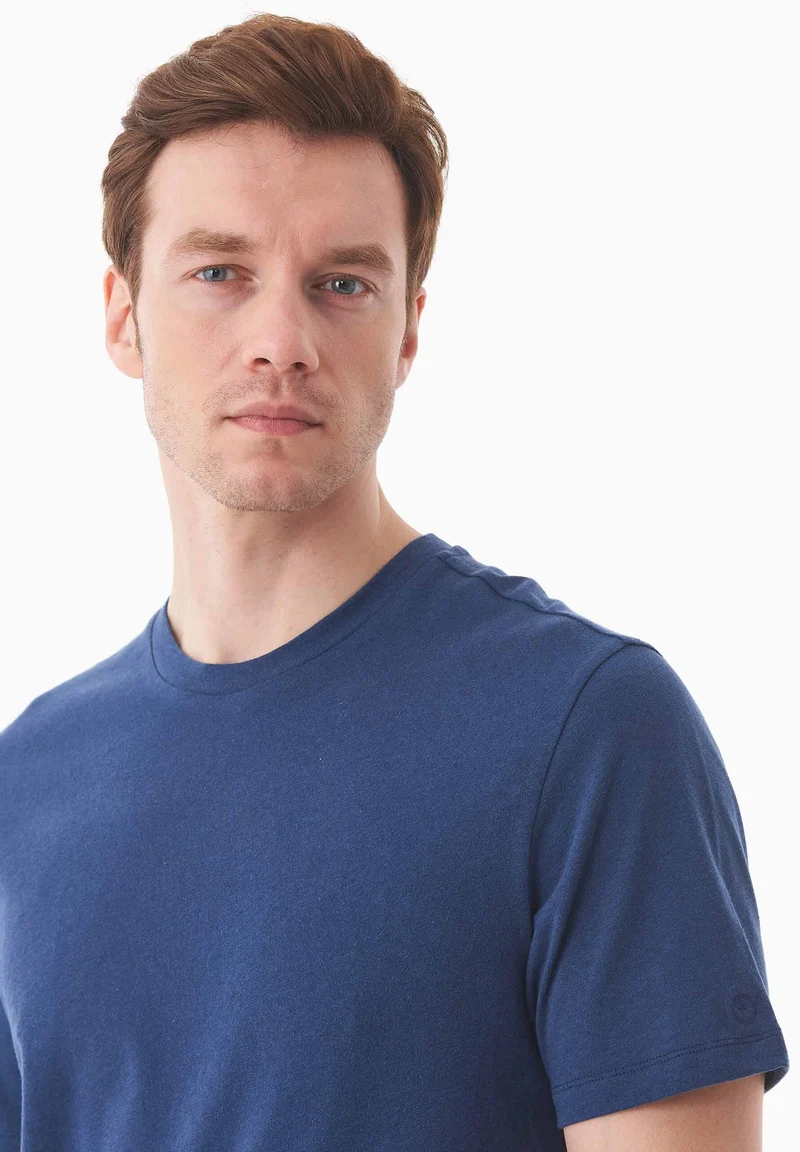 T-Shirt aus Bio-Baumwolle und Leinen