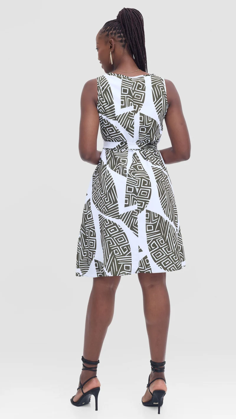 Vivo Basic Sleeveless Tent Dress in Crepe - White / Dark Hunters Print