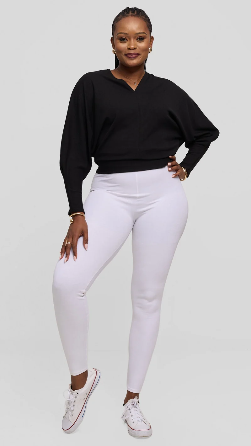 Vivo Tanda V-Neck Top in Stretch Rib - Black