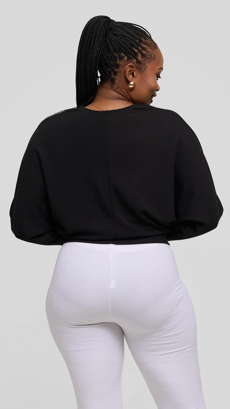 Vivo Tanda V-Neck Top in Stretch Rib - Black