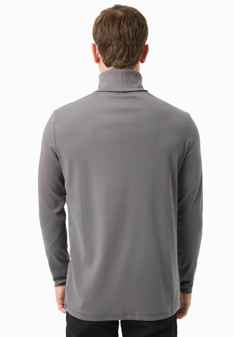 Rollkragenshirt aus Bio-Baumwolle