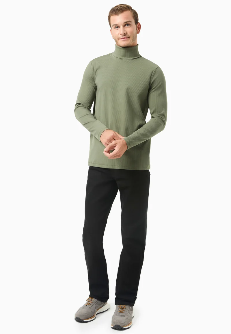Rollkragenshirt aus Bio-Baumwolle