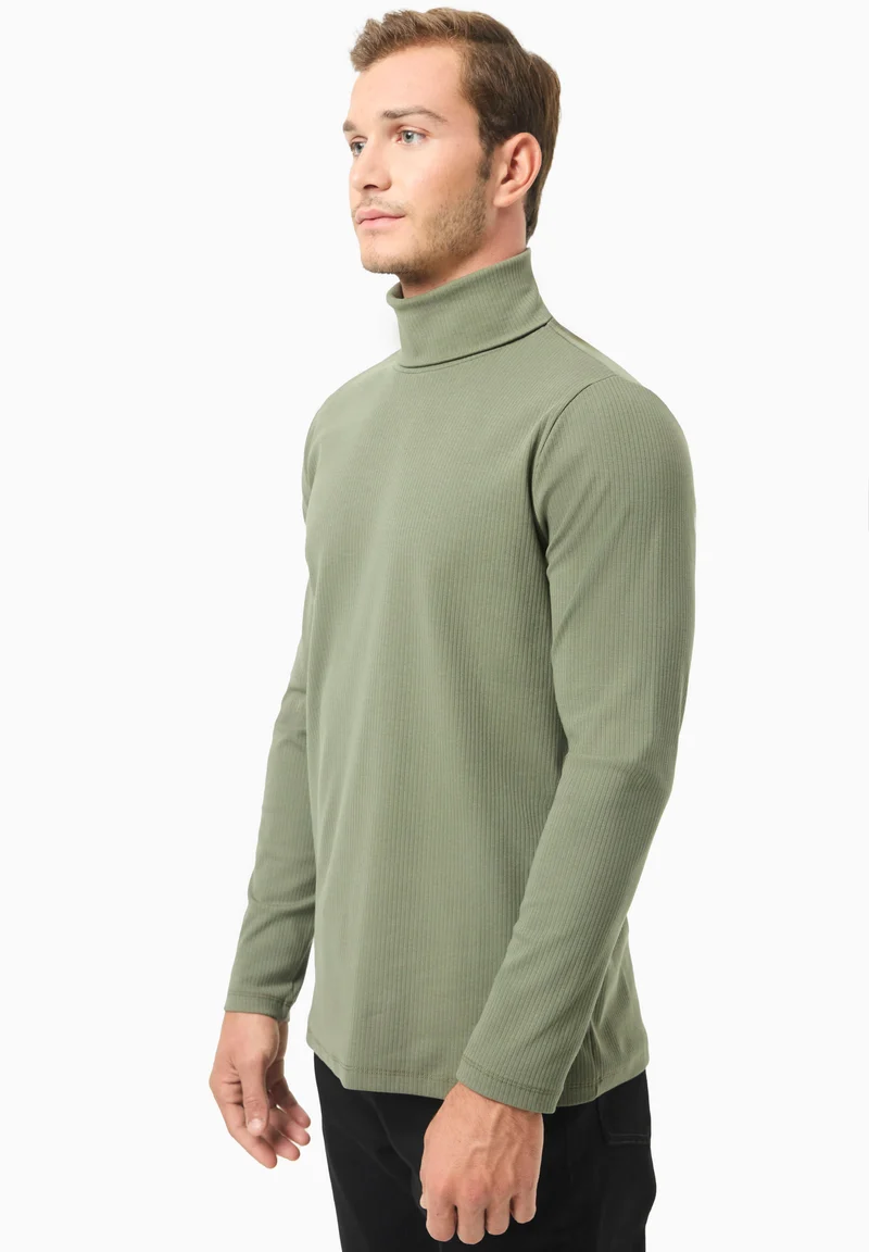 Rollkragenshirt aus Bio-Baumwolle