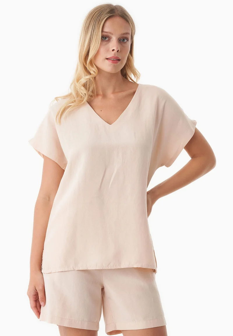 Bluse aus TENCEL™ Lyocell und Leinen