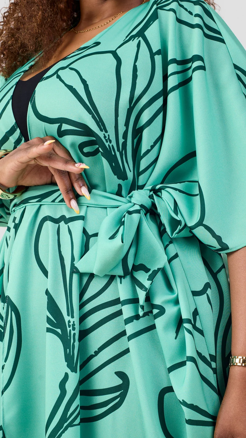 Vivo Scalloped Kimono In Crepe - Light Green / Dark Green Print
