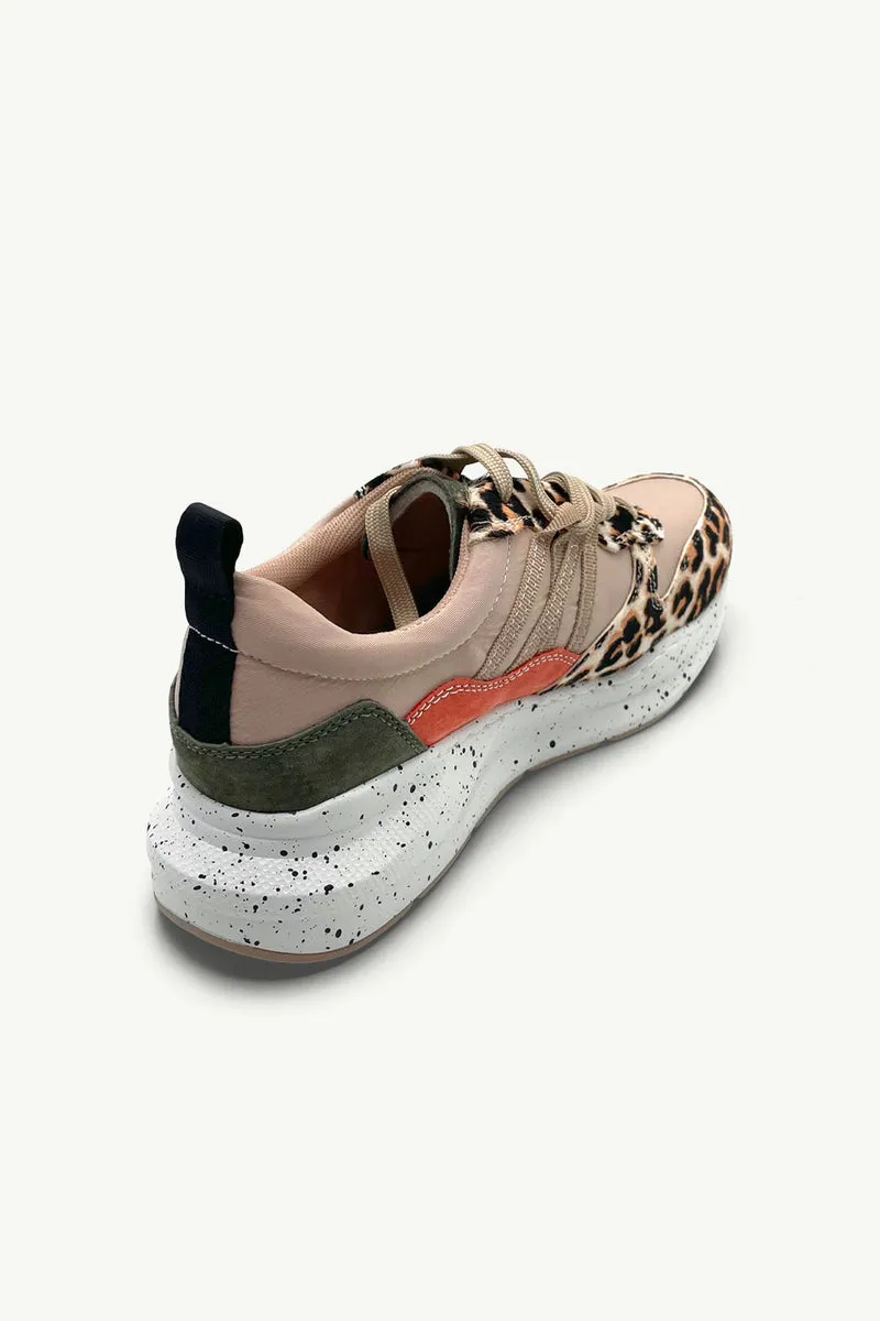 Julz Wade Sneaker - Beige / Leopard
