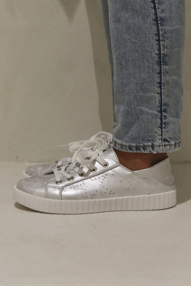 Julz Valentina Matte Sneaker - Silver