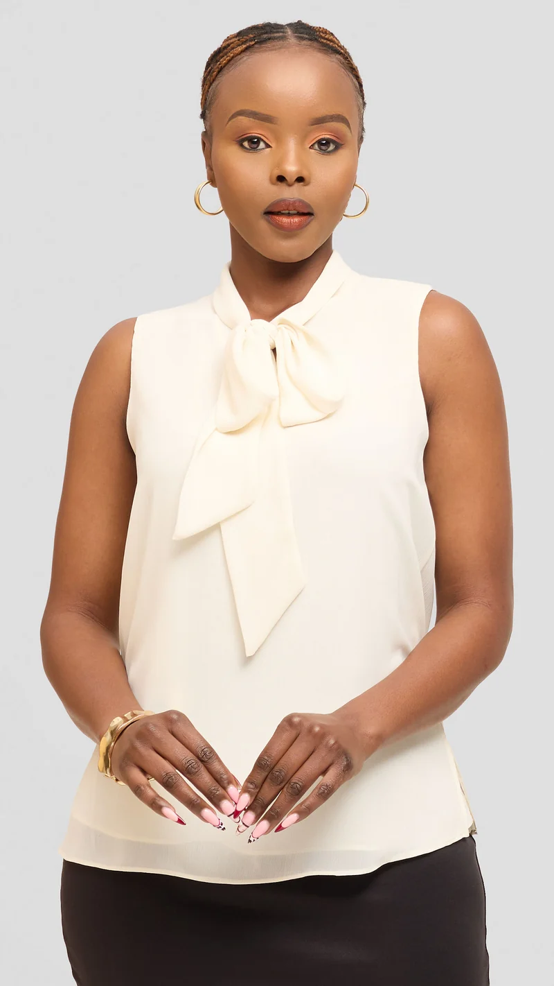Vivo Niari Sleeveless Top in Chiffon - Off White