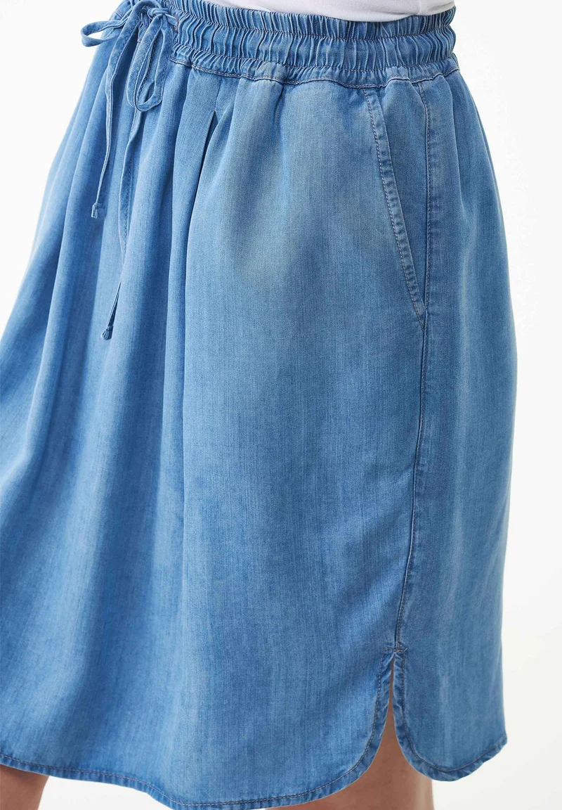 Rock aus TENCEL™ Lyocell in Denim-Optik