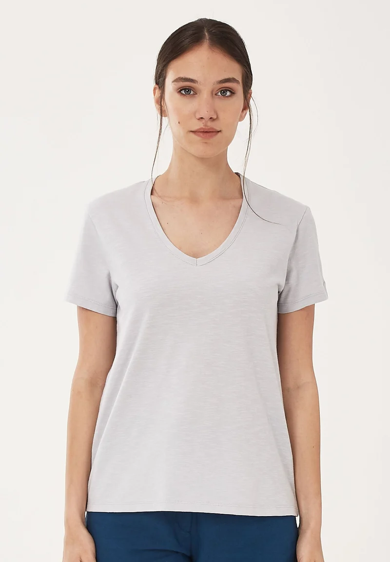 Basic T-Shirt aus Bio-Baumwolle mit V-Ausschnitt