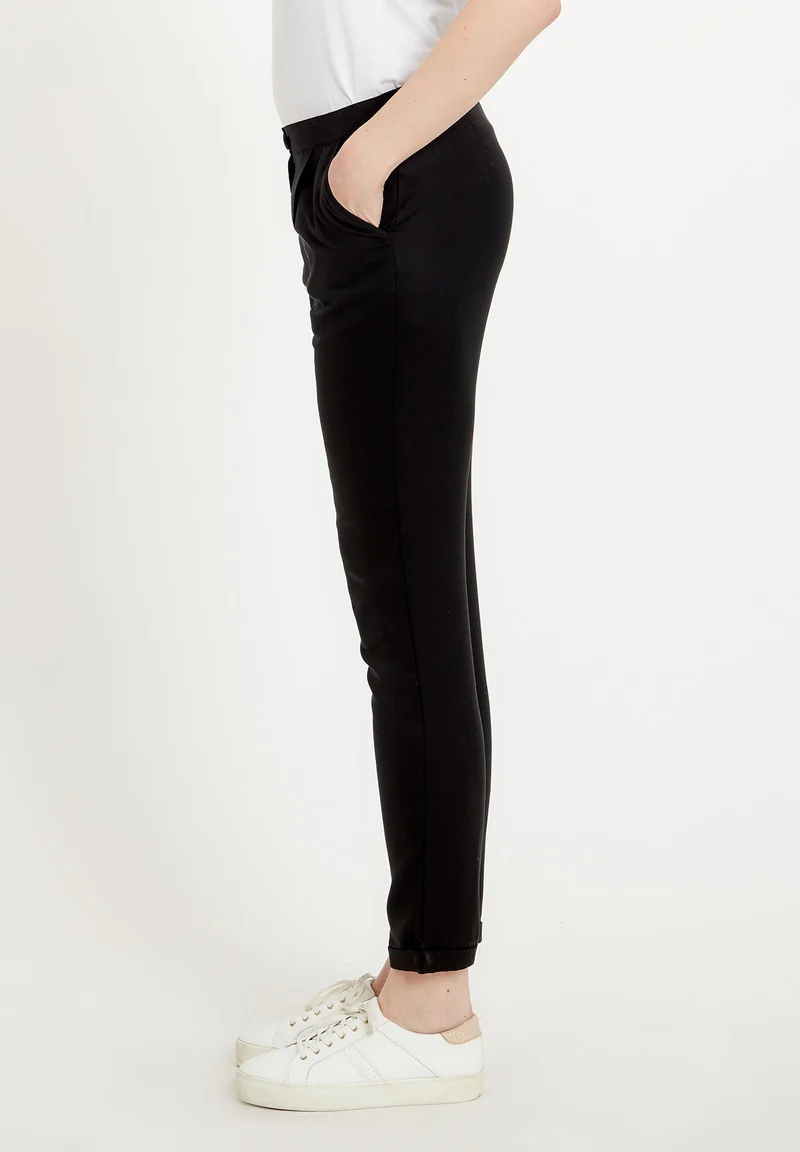 Hose aus TENCEL™ Lyocell mit seitlichen Eingriffstaschen