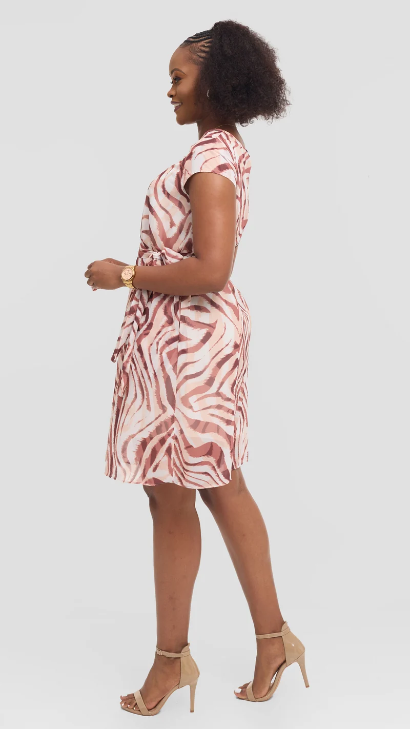 Vivo Basic Knee Length Dress in Chiffon - Brown / Cream Print
