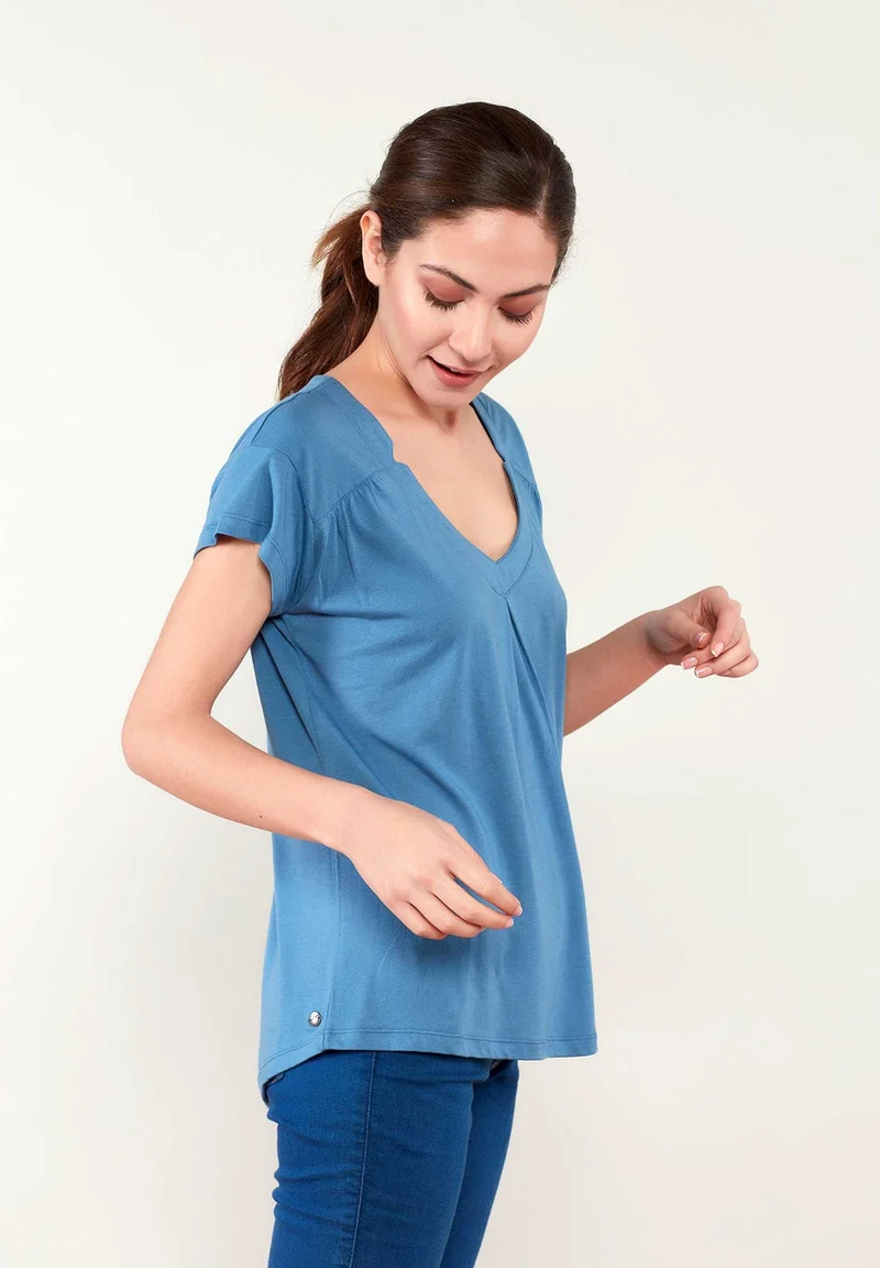 T-Shirt aus TENCEL™ Lyocell und Bio-Baumwolle mit längerem Rückenteil